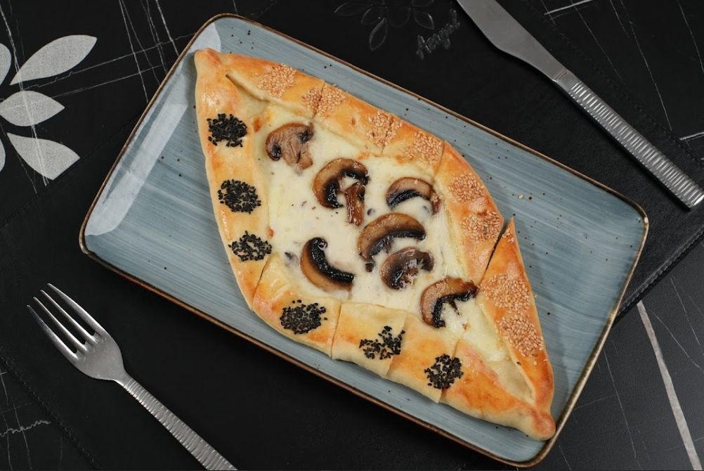 بيدا جبنة مع الفطر