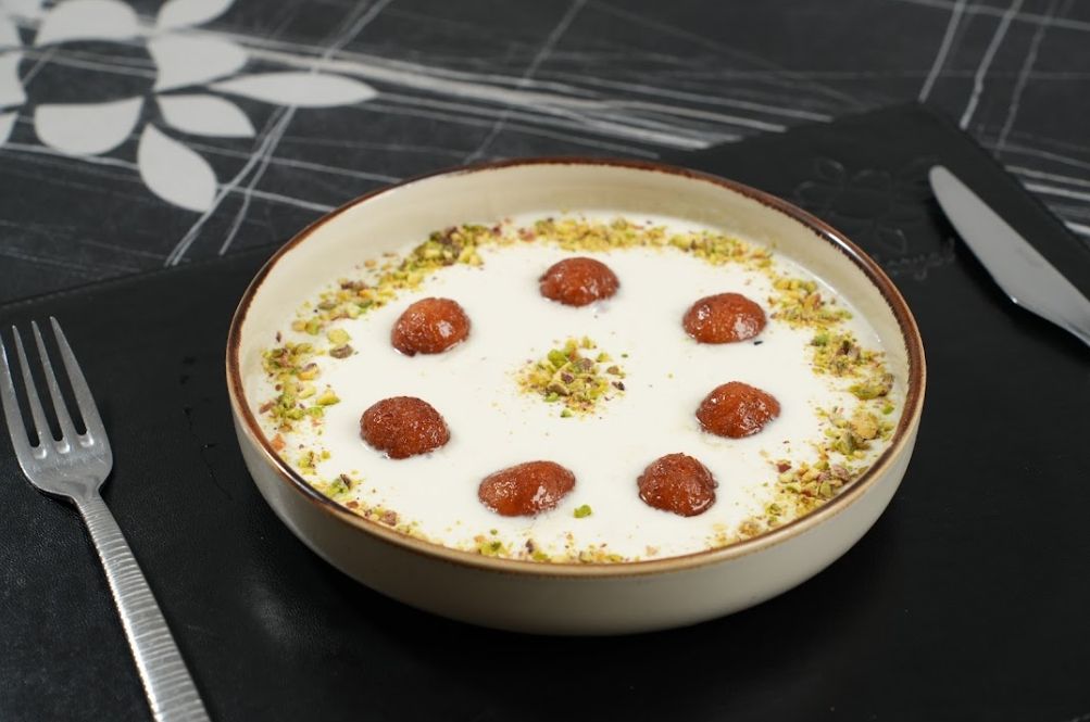 لبنية بالقشطة