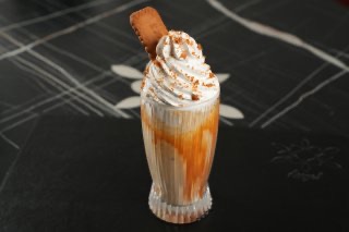 ميلك شيك لوتس