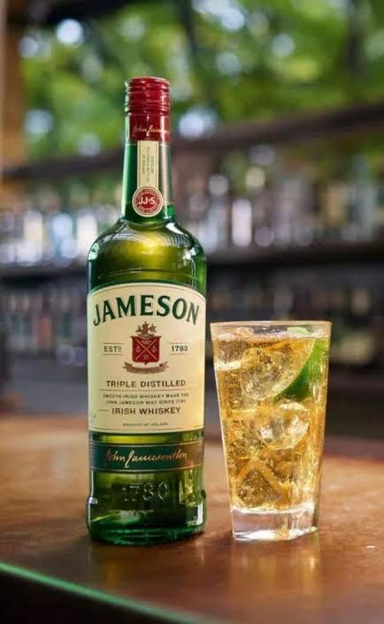 JAMESON IRISH WHISKEY 70CL - 