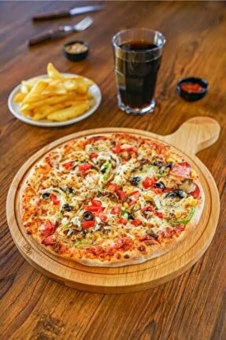 Pizza + Kola + Patates Cipsi - 