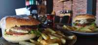 Hamburger + Patates Cipsi