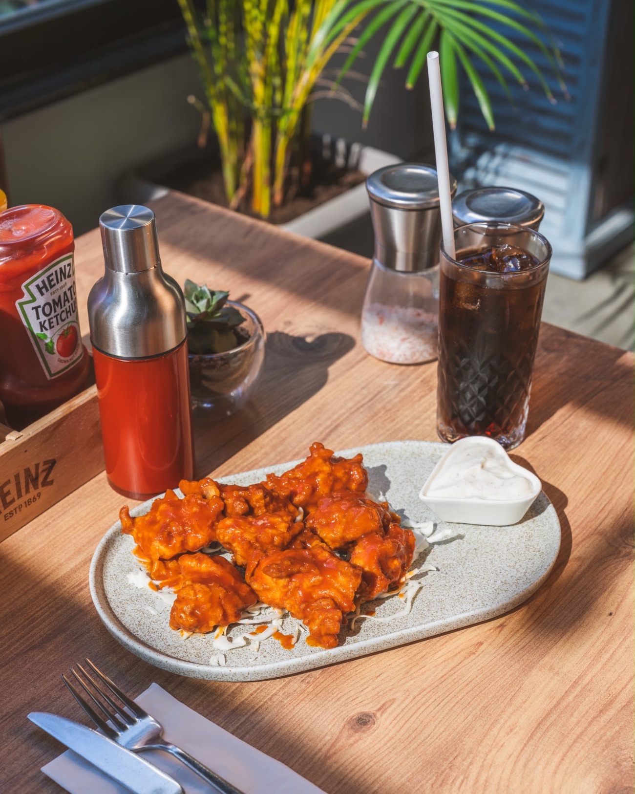 Buffalo Popcorn Chicken - Buffalo Soslu acılı tavuk parçaları acı sevenlerin vazgeçilmez lezzeti!
