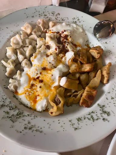 Karışık mantı - Kayseri ve Saray mantı  (gluten ve yumurta içerir)