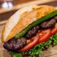 Ekmek arası ızgara köfte