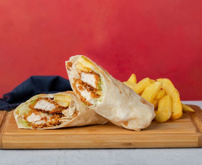 ÇILGIN ÇITIR TAVUK WRAP - 120 gr. çılgın çıtır tavuk parçaları, tartar sos, yeşillik, seçeceğiniz yeşillik veya patates kızartması ile