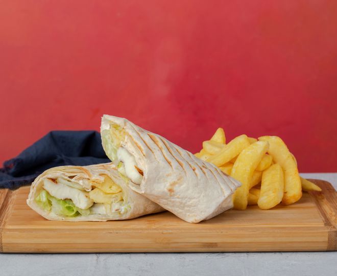 IZGARA HELLİM PEYNİRLI WRAP - 90 gr. hellim peyniri, tartar sos, yeşillik, seçeceğiniz yeşillik veya patates kızartması ile