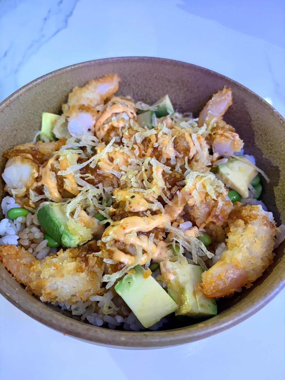 Poke Bowl ( Tempura Karides ) - Edamame, avacado, tempura karides, teriyaki sos, spice mayo sos,  pilav.