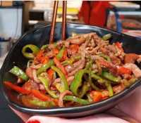 Çin Usulü Acılı Sarımsaklı Dana Eti