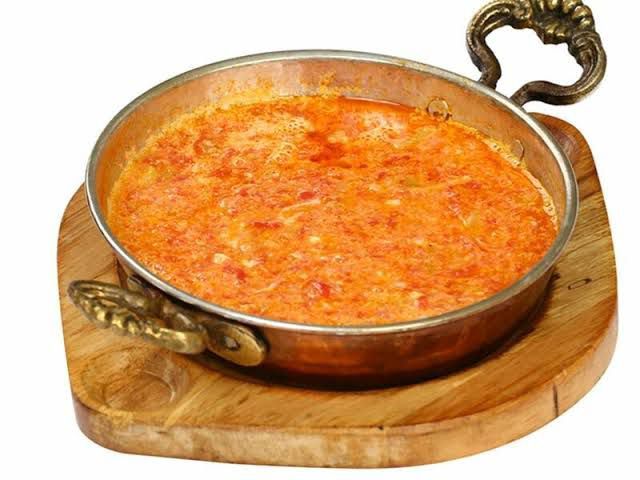 Menemen - Yeşil biber, domates, baharat, isteğe göre kaşar peyniri