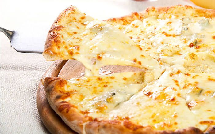 Peynirli Pizza - 