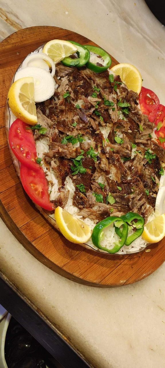 كص على التمن لحم