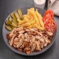 نص نفر كص دجاج - 