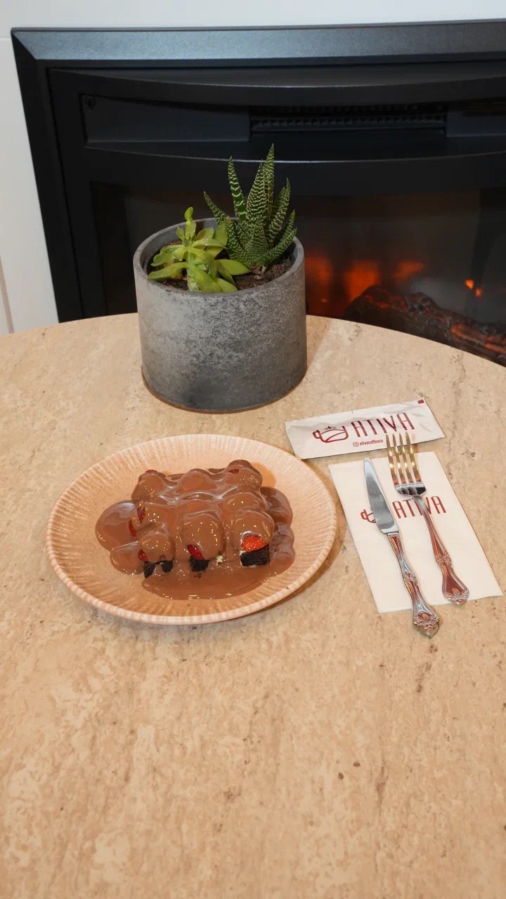 Çikolatalı Çilekli Brownie