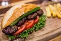 Ekmek Arası Akçaabat Köfte (4 adet-160 gr)
