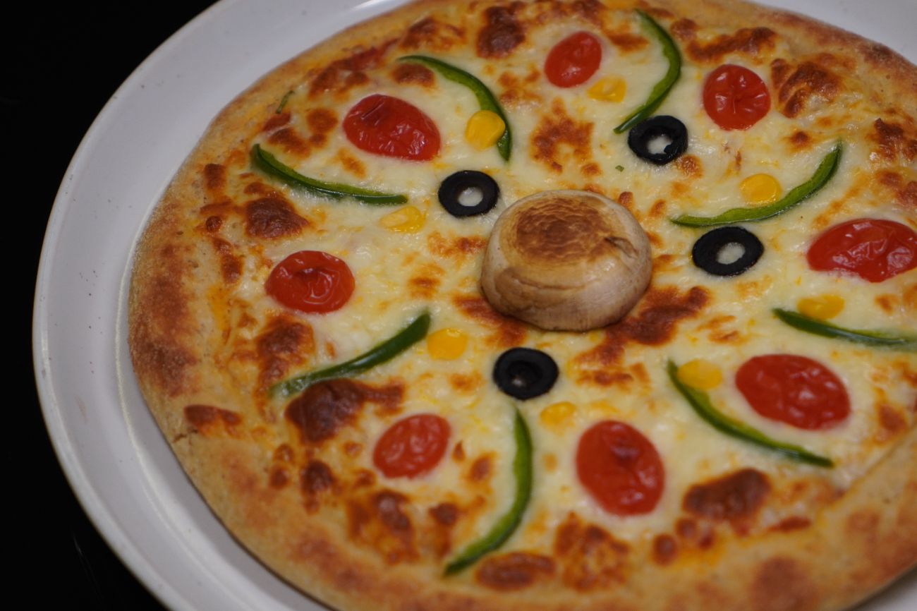 بيتزا خضار (فيجيترين)