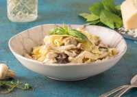 TAVUKLU FETTUCCINE ALFREDO