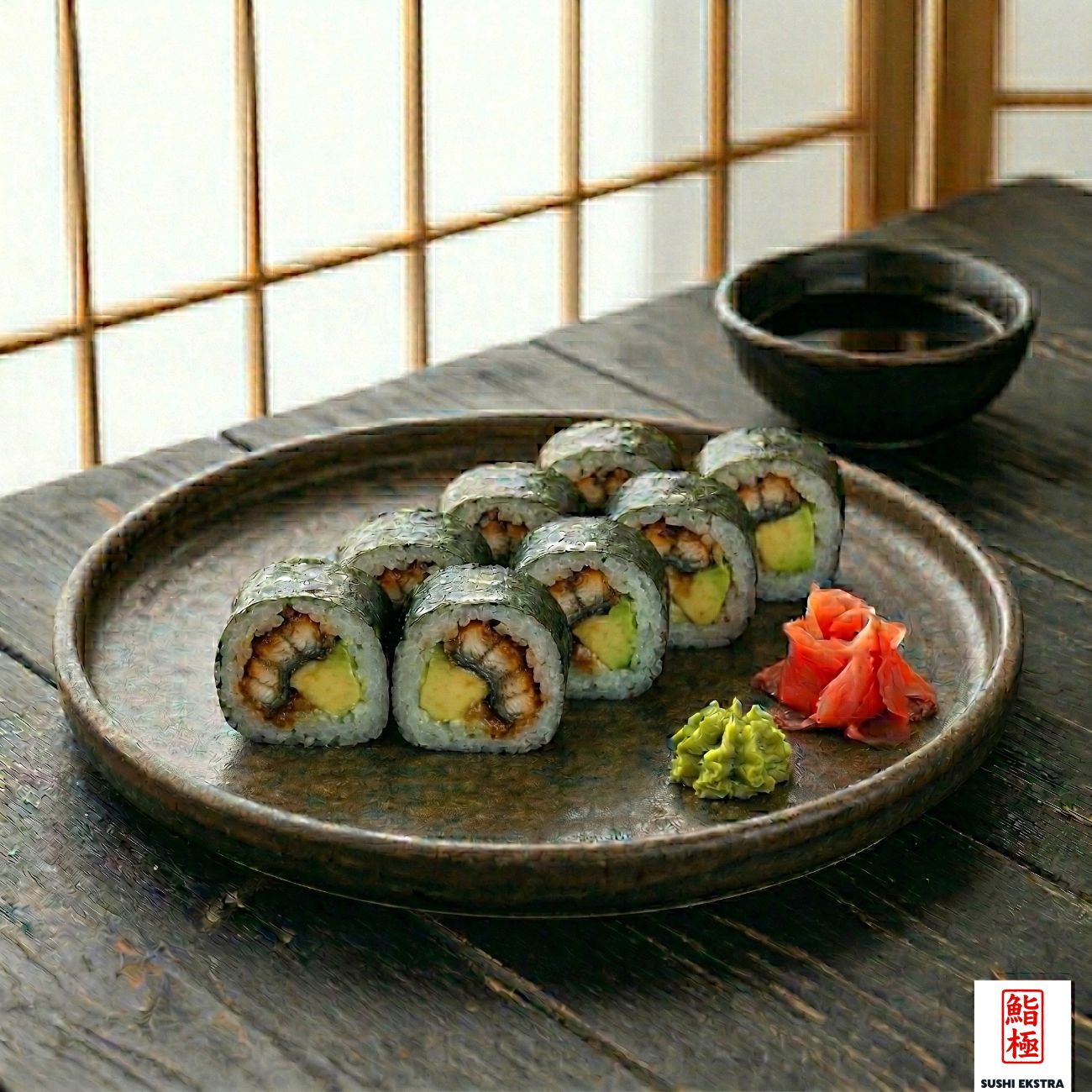 UNAGİKADO MAKİ - Ubagi ve avokado ile