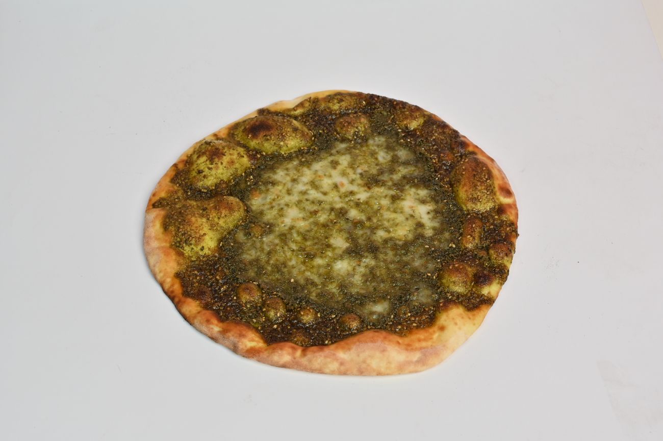 منقوشة جبن وزعتر