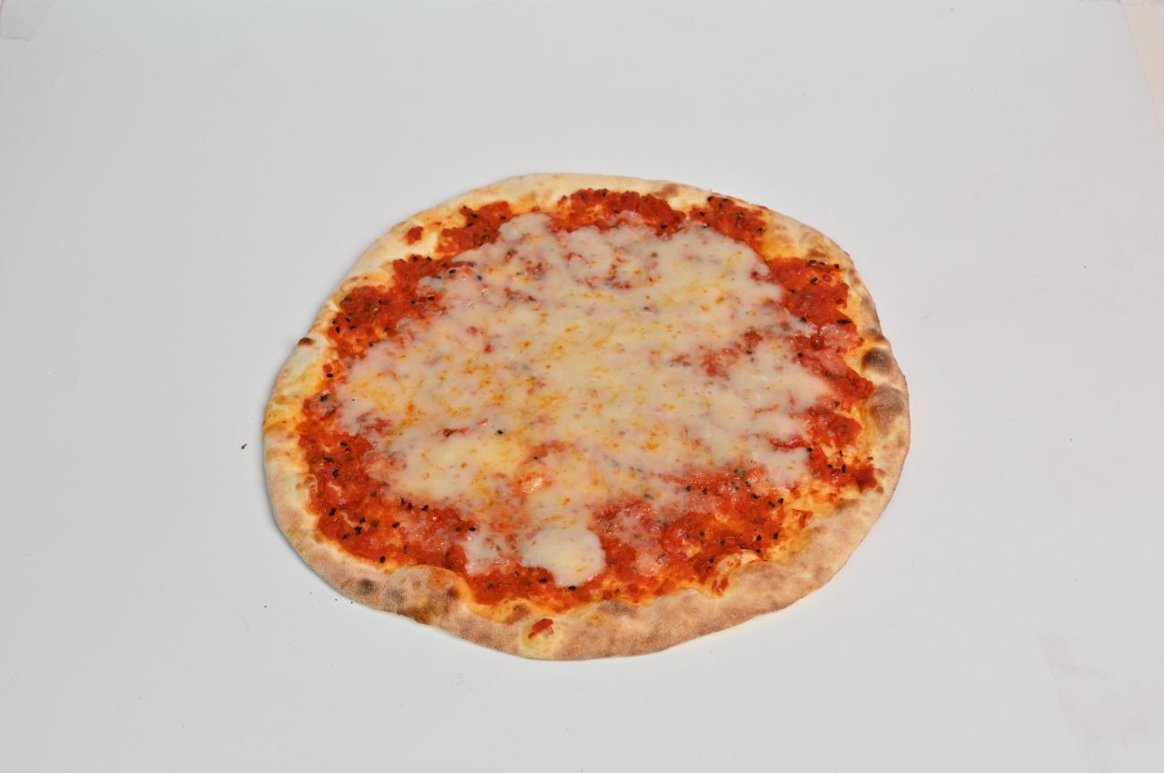 منقوشة محمرة و جبن