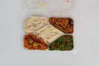 صحن مقبلات كبير