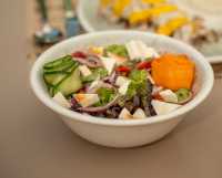 Akdeniz Peynirli Salata