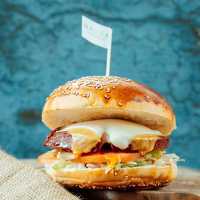 Dana Sucuk Burger