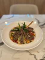 ETLİ SEZAR SALATA