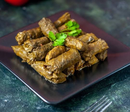 Zeytinyağlı yaprak sarması + Yoğurt