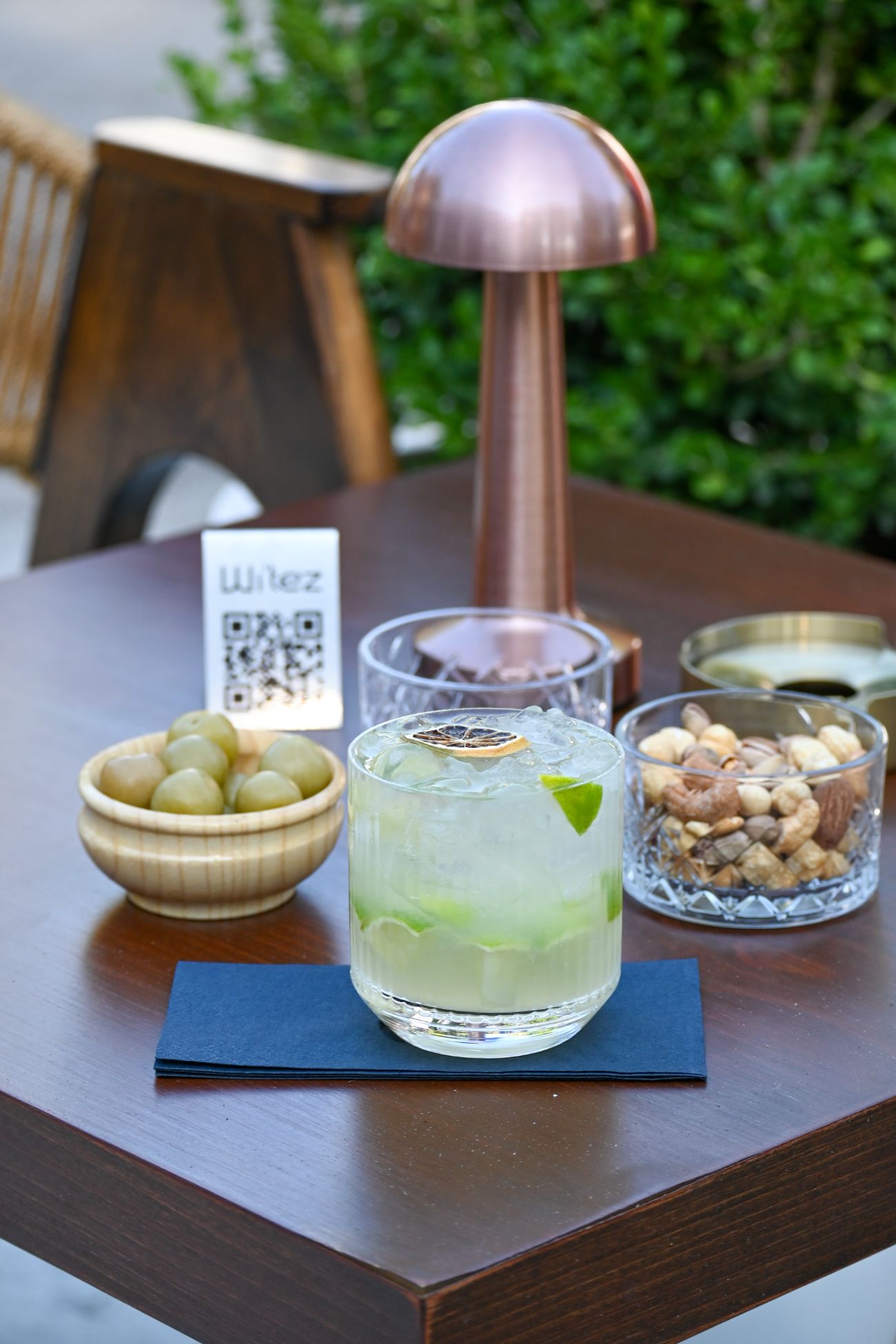Caipirinha - Cachaça, Lime suyu, Şeker şurubu