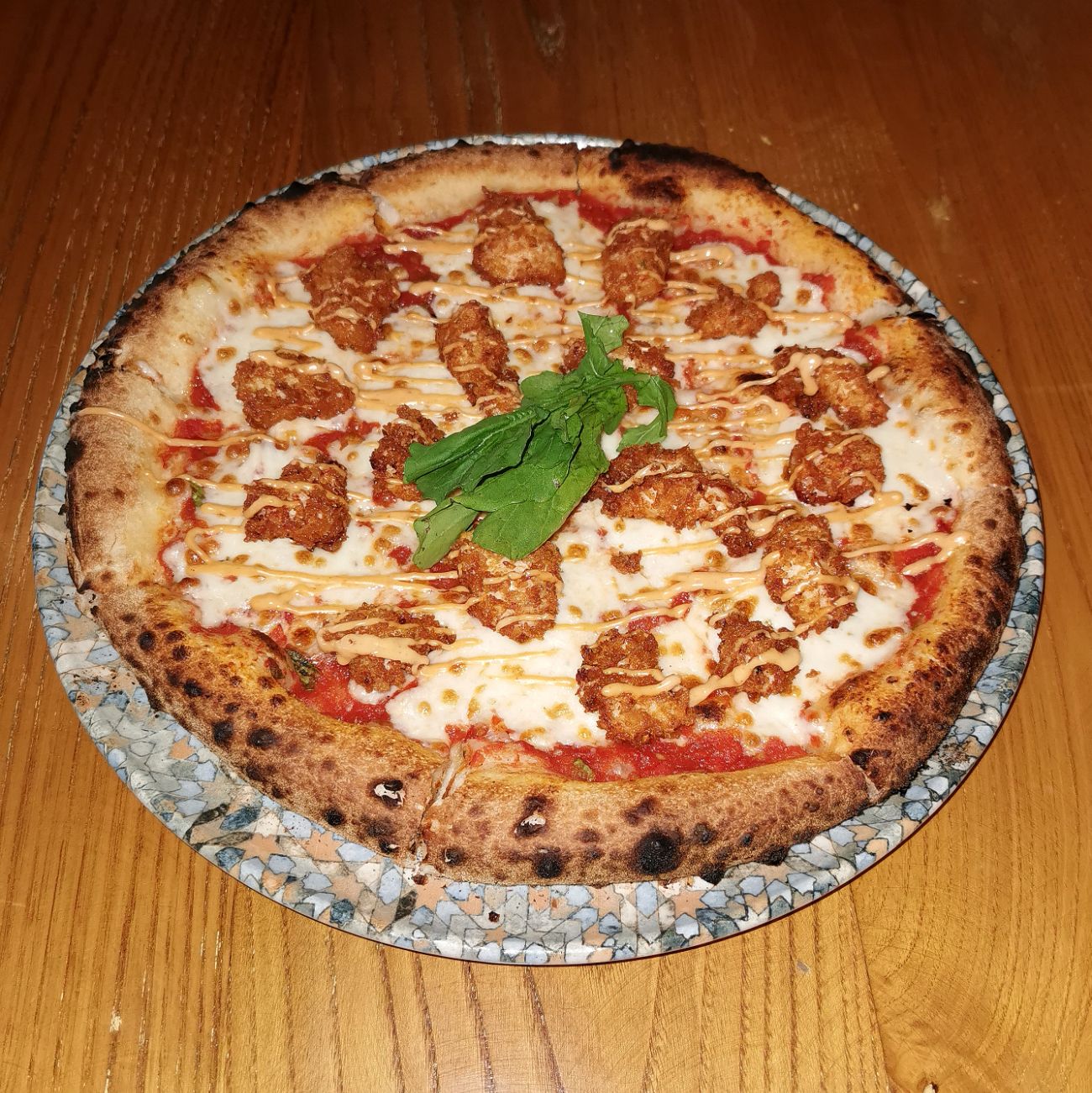 Çıtır Tavuklu Pizza - Mozarella, domates sos, çıtır tavuk parçacıkları, kokteyl sos