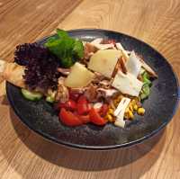 Tavuklu Sezar Salata