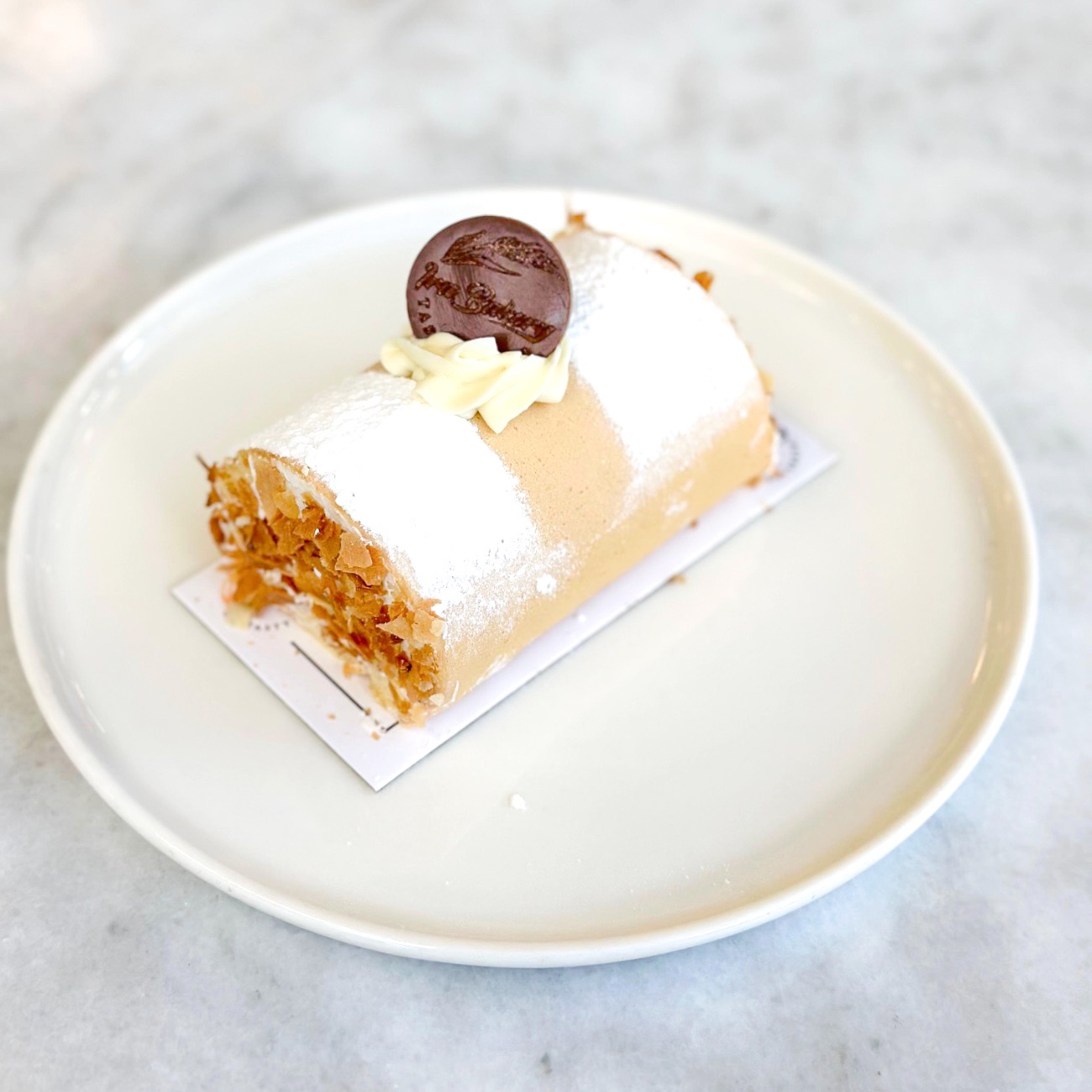 Muzlu Ankara Sarma - Muz, Pandispanya, Pastacı Kreması.