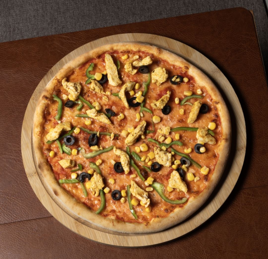 بيتزا شاورما دجاج