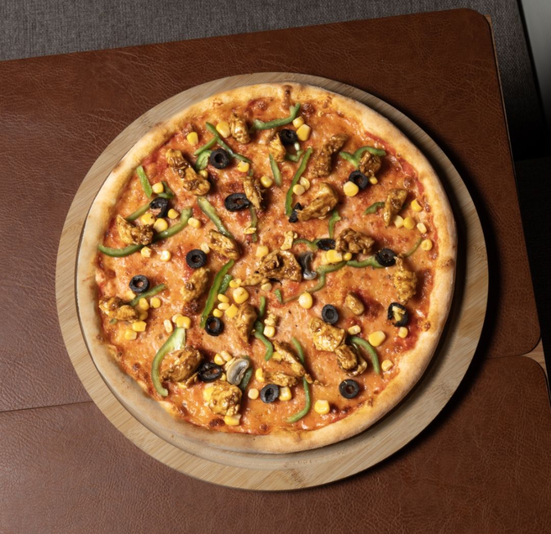 بيتزا دجاج باربيكيو