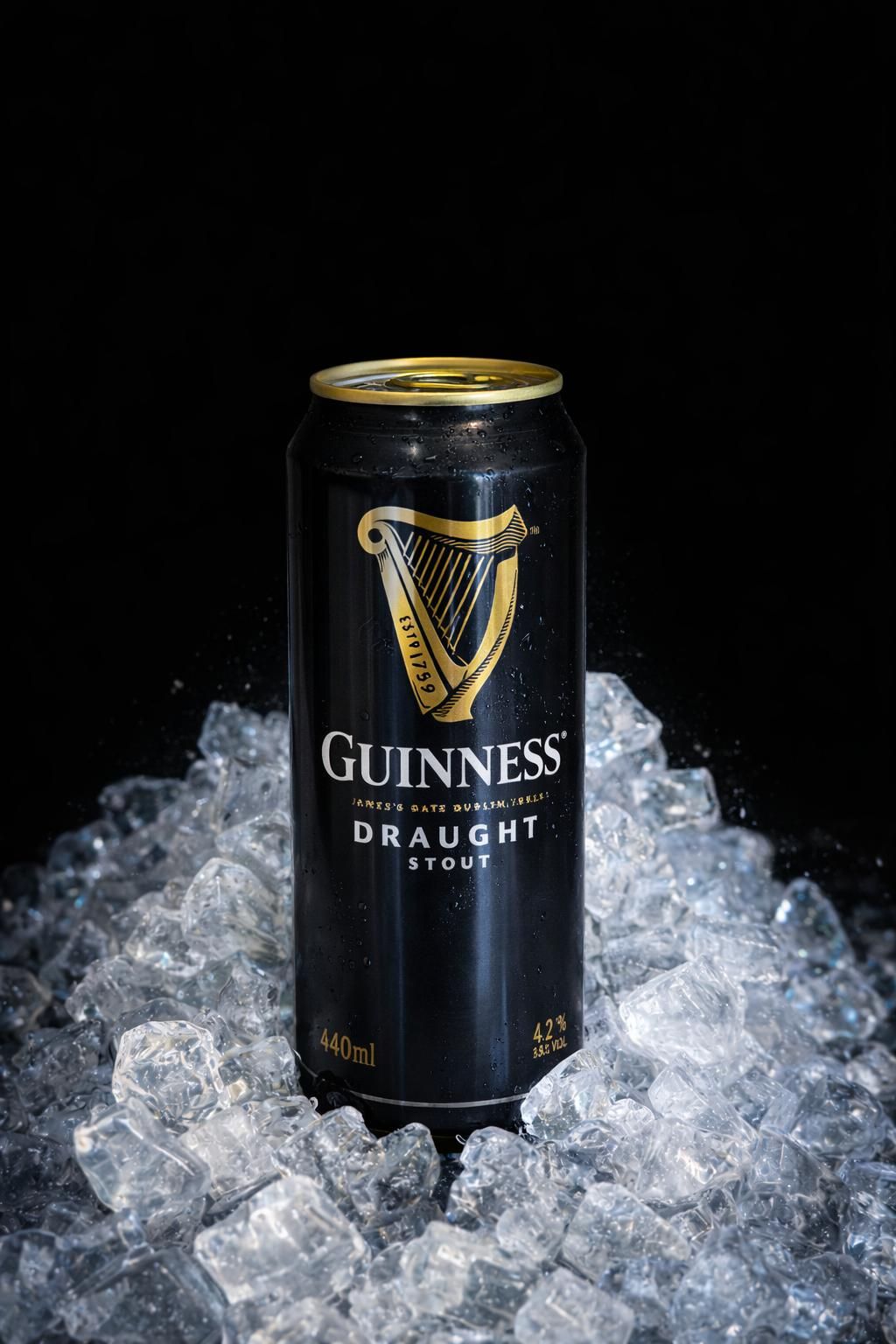 GUINNESS 44cl - Kremamsı köpüğü, kavrulmuş malt aroması ve kahve-notalı karakteriyle eşsiz stout deneyimi.