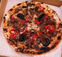 PIZZA CON KAVURMA