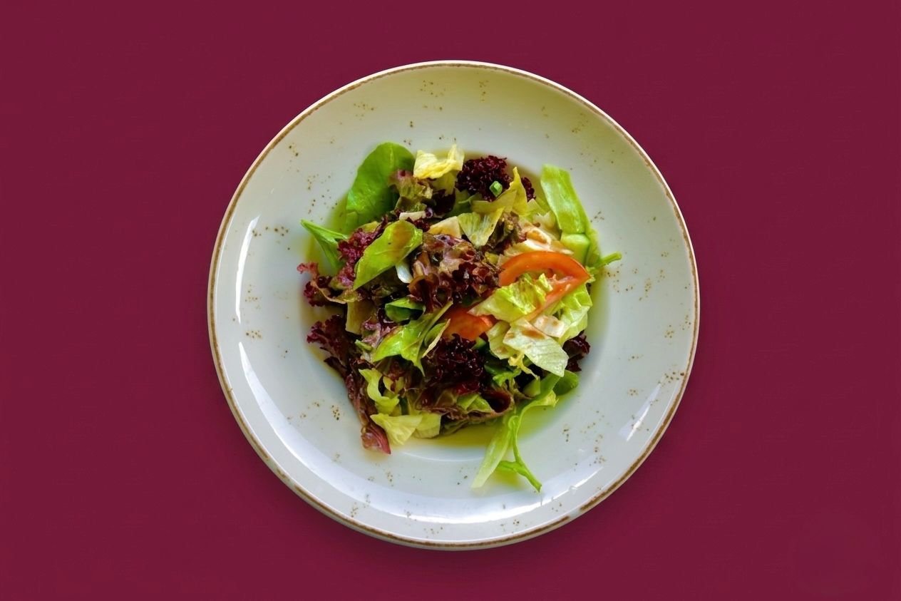 YEŞİL SALATA - Akdeniz Yeşilliği , Roka , Marul , Maydanoz , Limon , Zeytinyağı