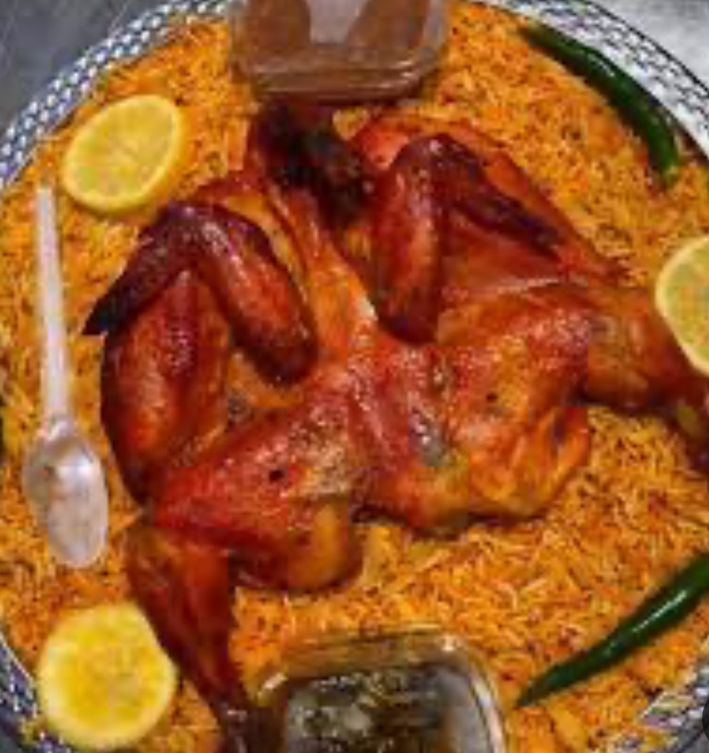 قطعة لحم 500 غم ودجاجة مندي