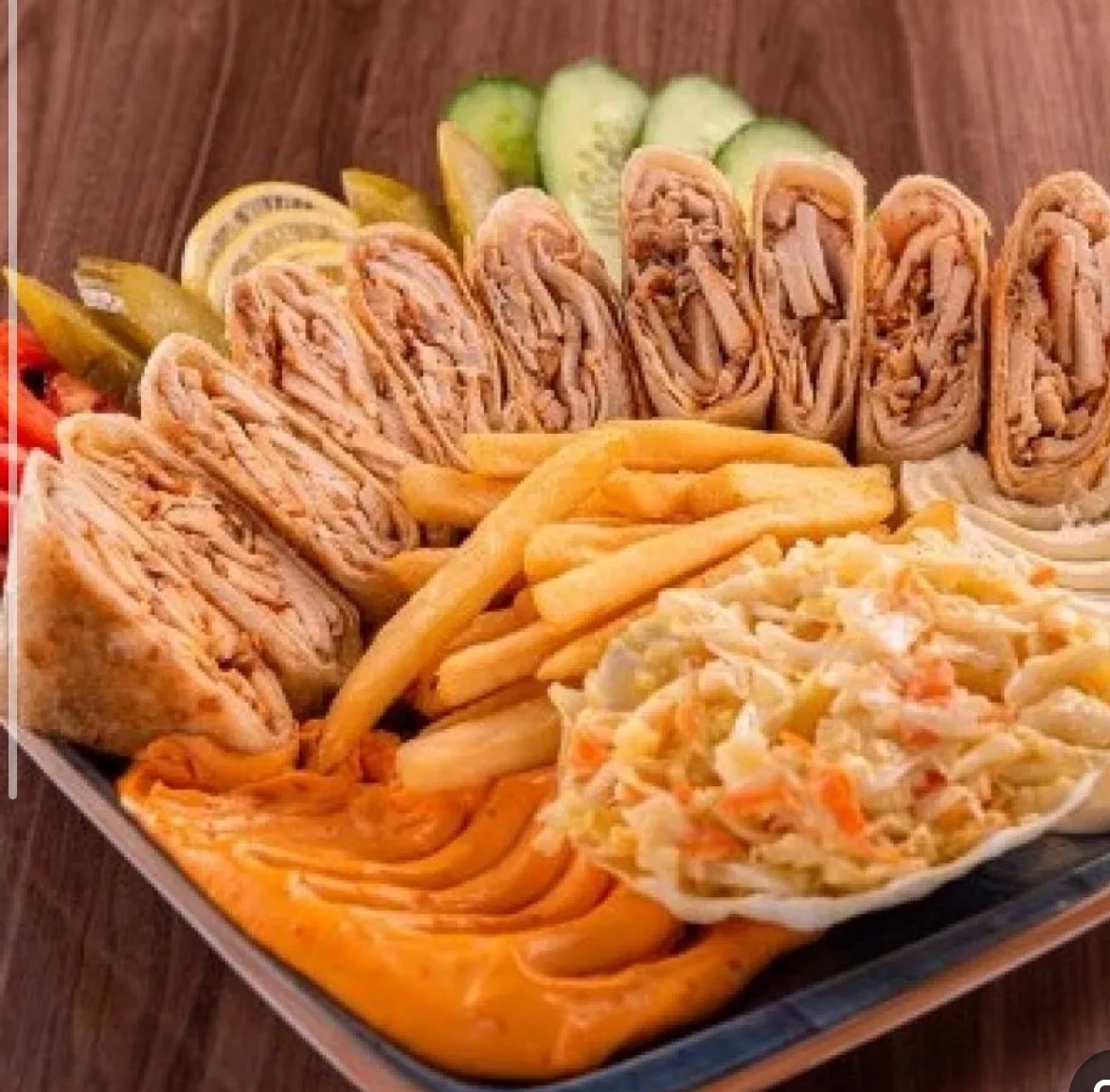 وجبة شاورما دجاج عائلي صغير