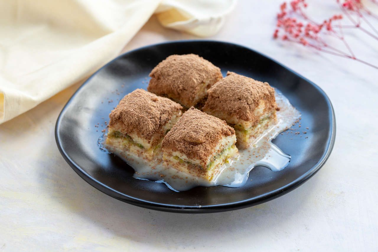 Soğuk Baklava - 4 Dilim Servis Edilir