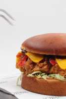 Cheddar Crunchy Burger