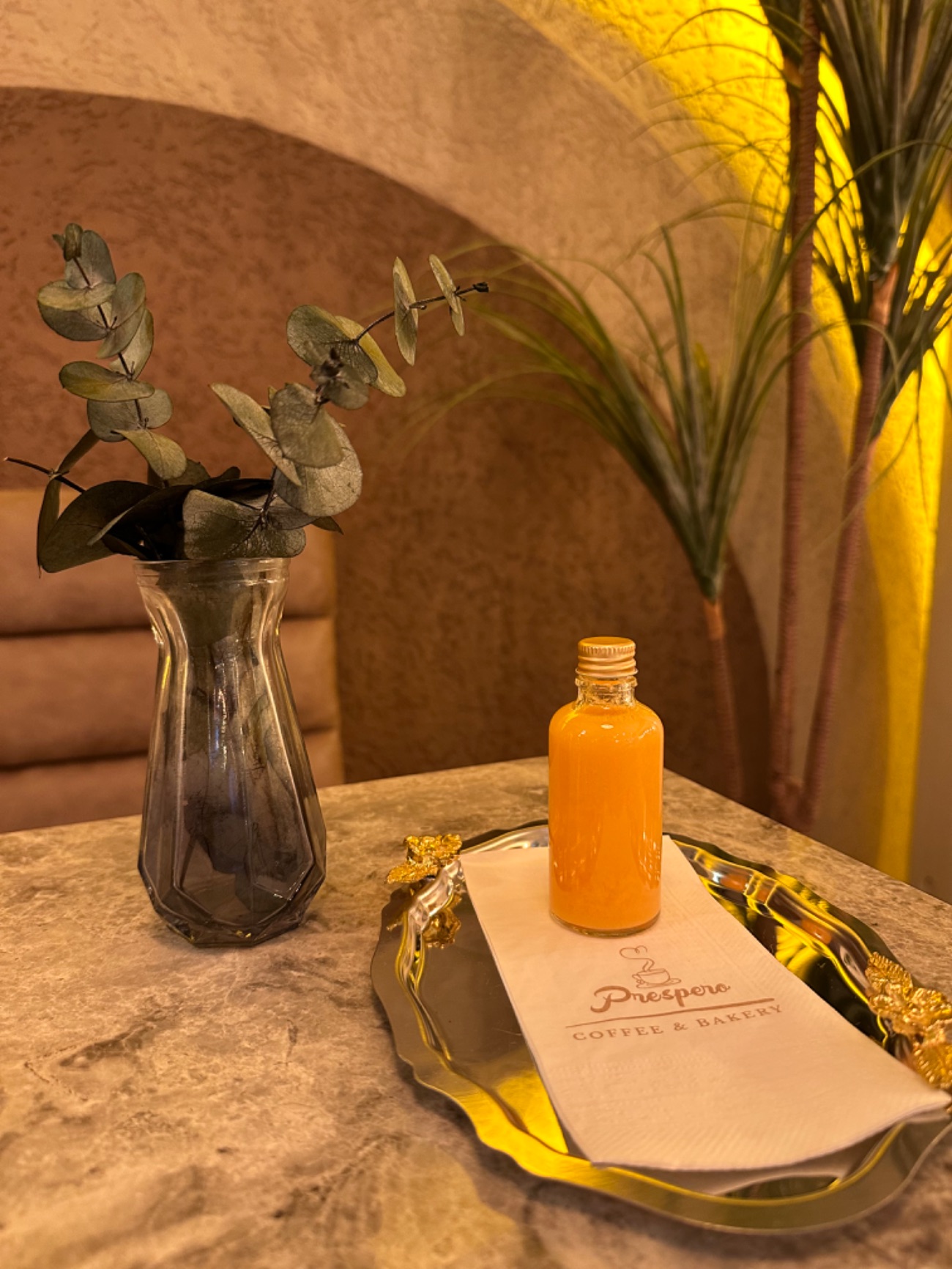 Ginger Shot - Taze zencefil, portakal, havuç ve limon içerir. 
Sindirimi kolaylaştıran ve yağ yakmayı destekleyen içeriği ile sağlıklı bir şekilde zayıflamak isteyenlerin en büyük yardımcısı olur.