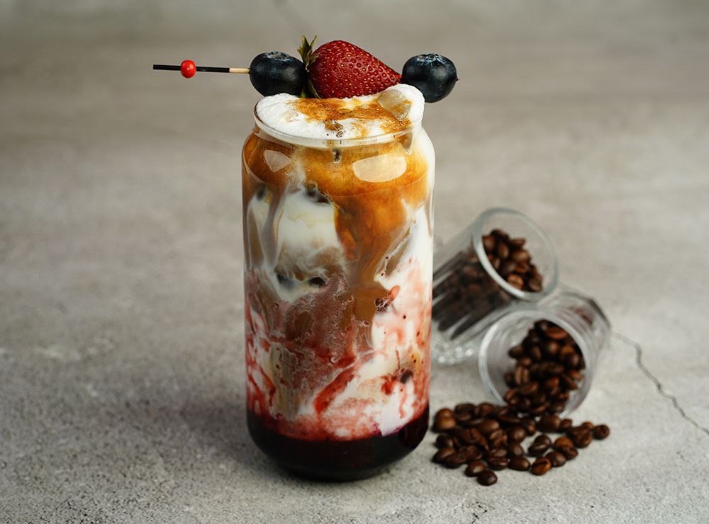 سبانيش لاتيه بالتوت