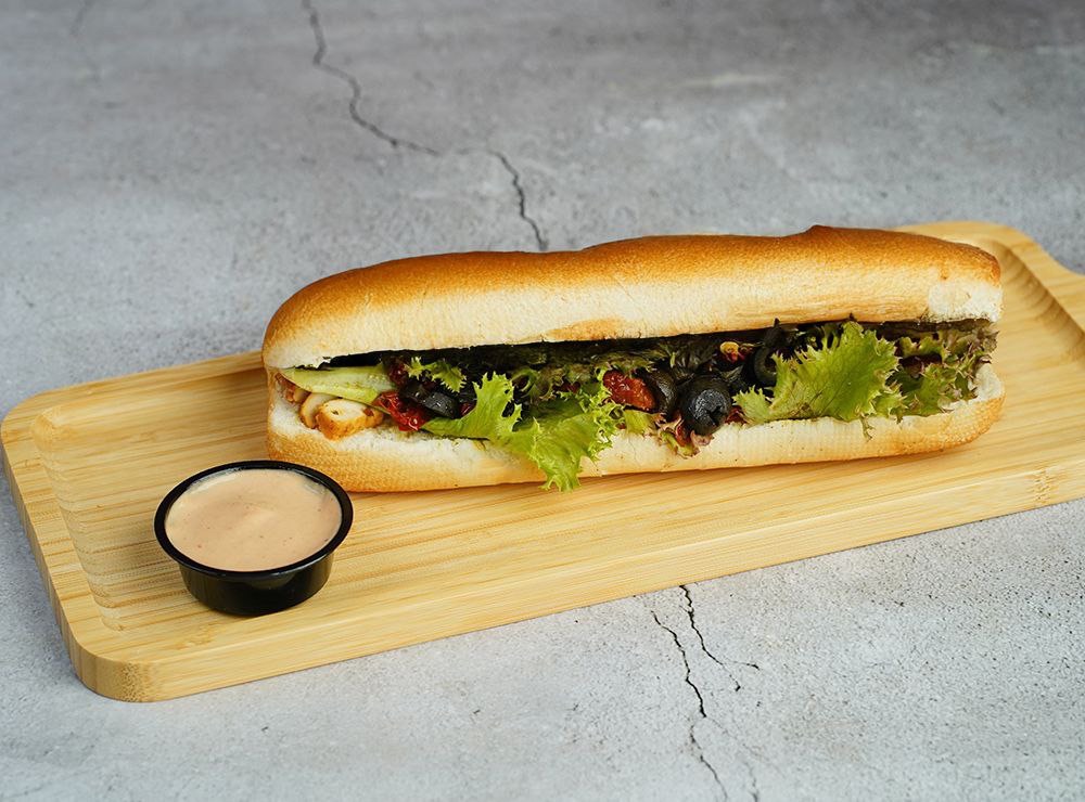 ساندويش بيستو دجاج