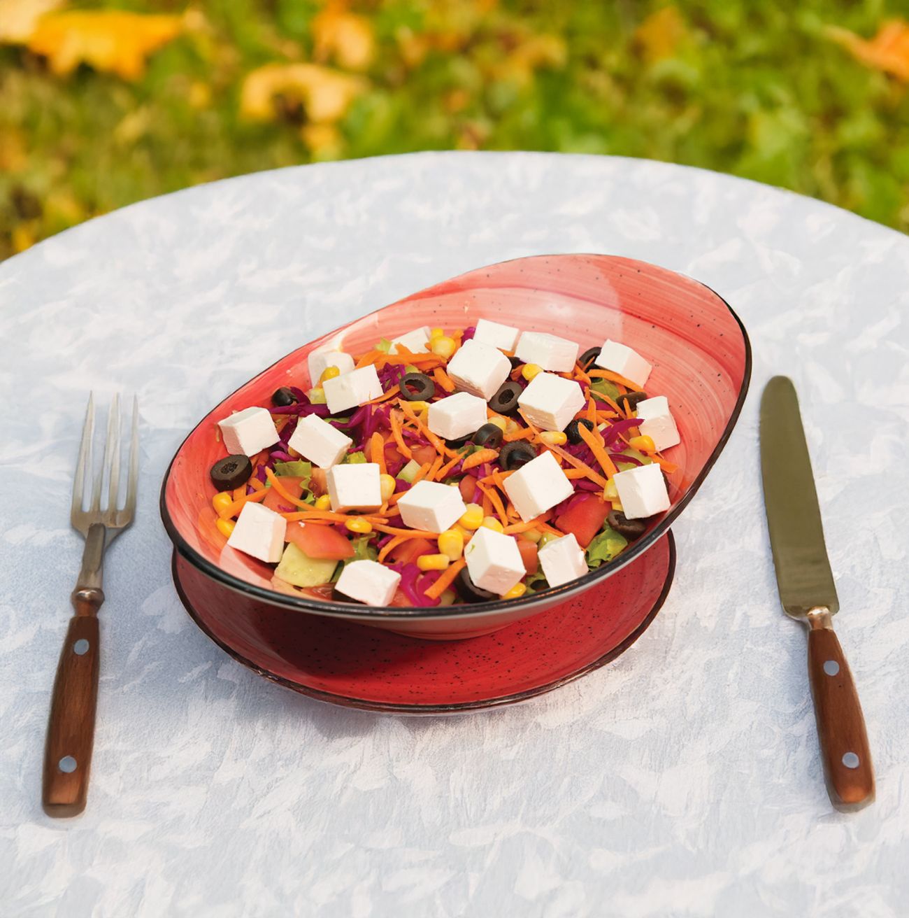 AKDENİZ SALATA - Marul, domates, salatalık, havuç, mısır,  zeytin, mor lahana, beyaz peynir.