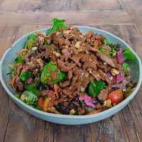 BALZEMİK SOSLU CEVİZLİ ET SALATASI