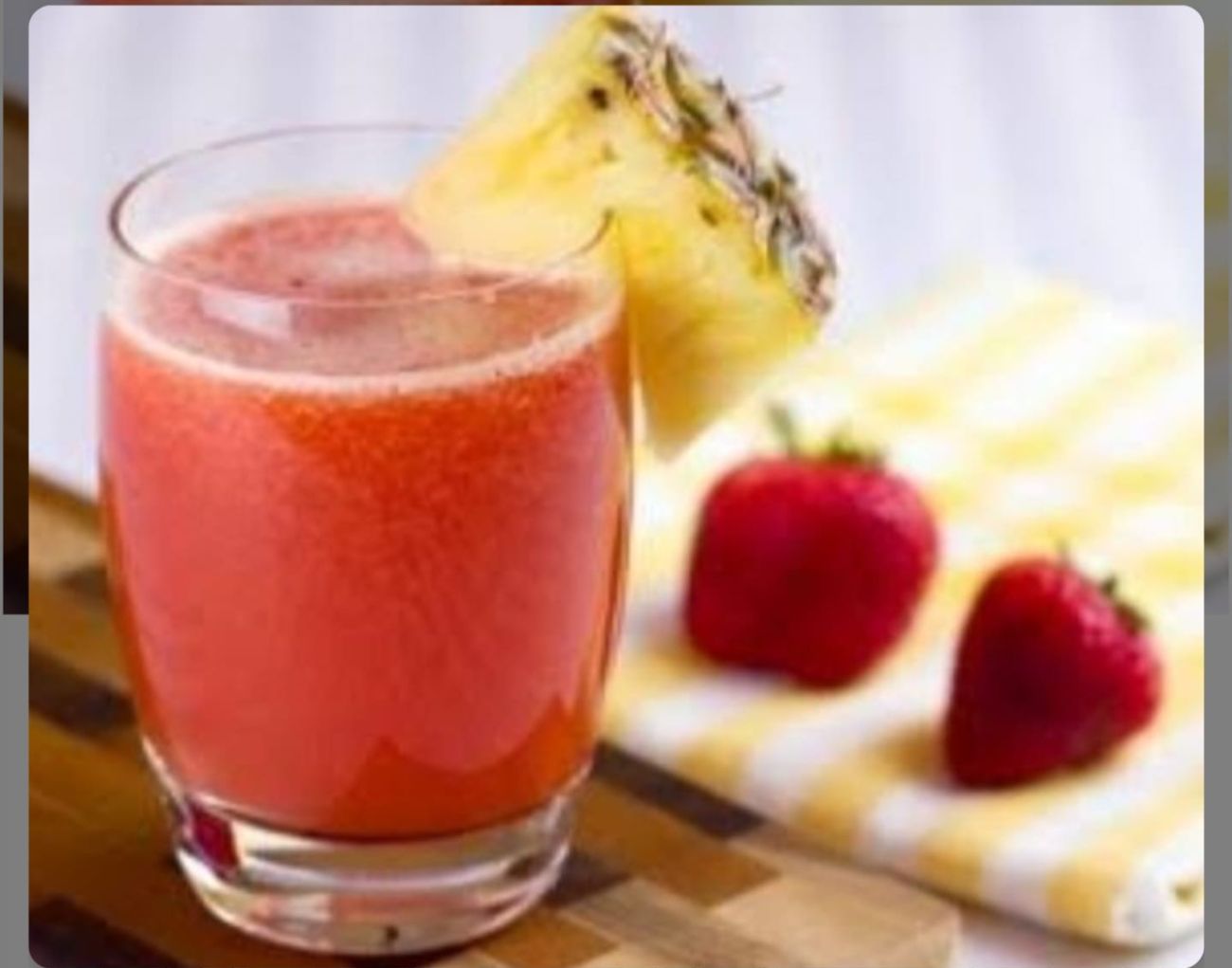 Strawberry and pineapple coctail