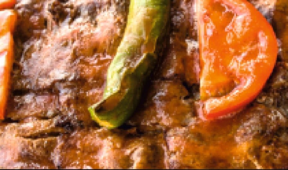 Adana İskender - Yanında Salata, Çiğ Köfte, Antep Ezme ve Haydari ile.