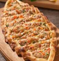 Tavuklu Pide